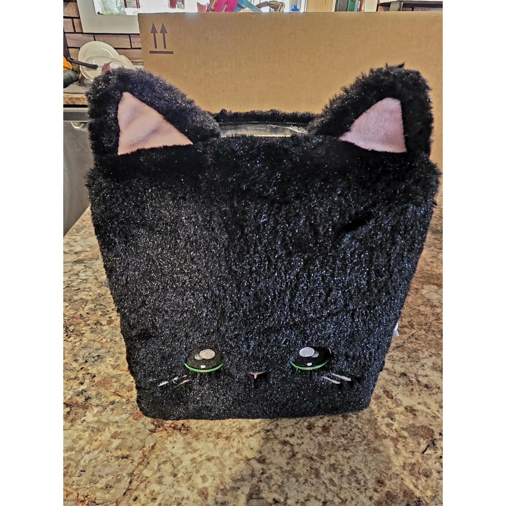 Na Na Na Surprise Tuesday Meow Faux Fur Backpack Black Doll Case  With Meow